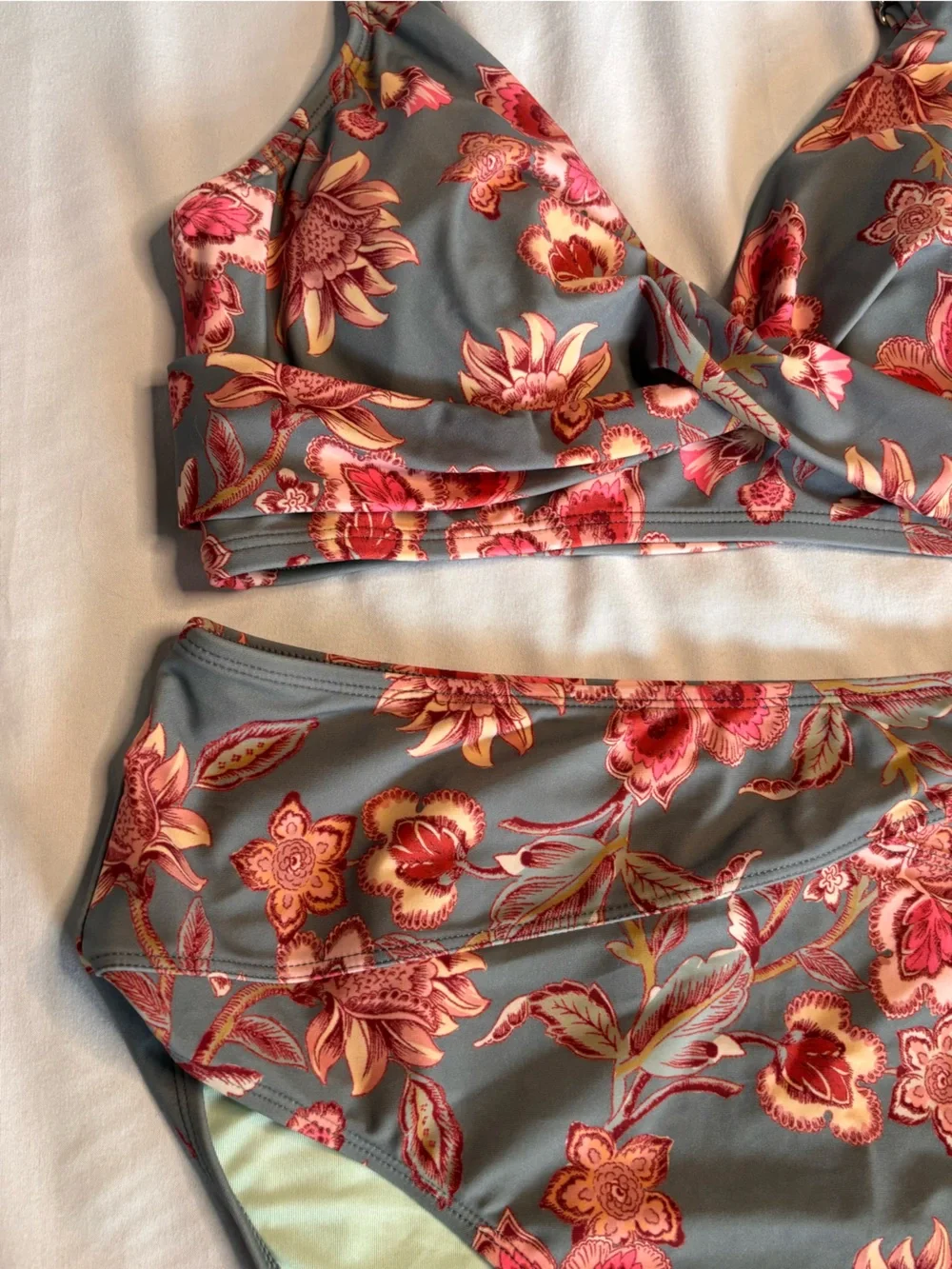 Cupshe Gray Floral Bikini Set with Pink and Red Accents